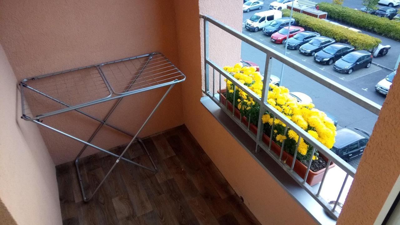 Positive Smile Studio Apartment In The Colorful Comfort Town Residental Complex. Kt-06. Kiev Ngoại thất bức ảnh